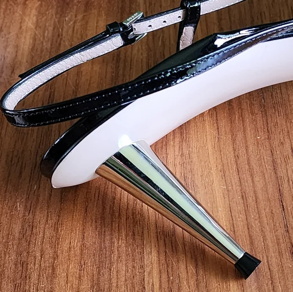 $850 Brand New 100% Auth Gucci Vitello Vernice Sandals Black Leather G 37 US 7 - Picture 4 of 14